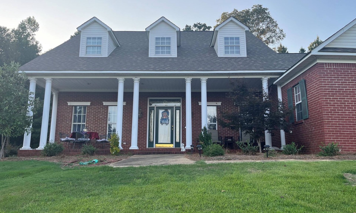Oxford House | Family Friendly Home 4 mi to The Vaught. Perfect for Football game weekends!