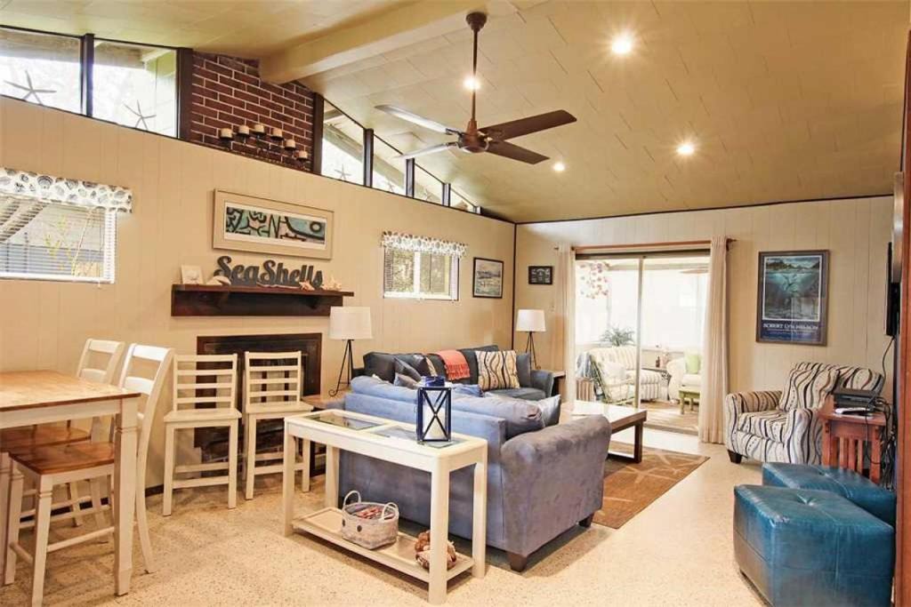 Crystal Beach House | Family Tides