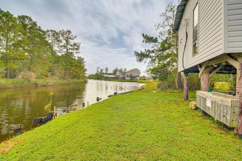 Shoreline Park House | Fishing On-Site: Waterfront Home in Bay St Louis