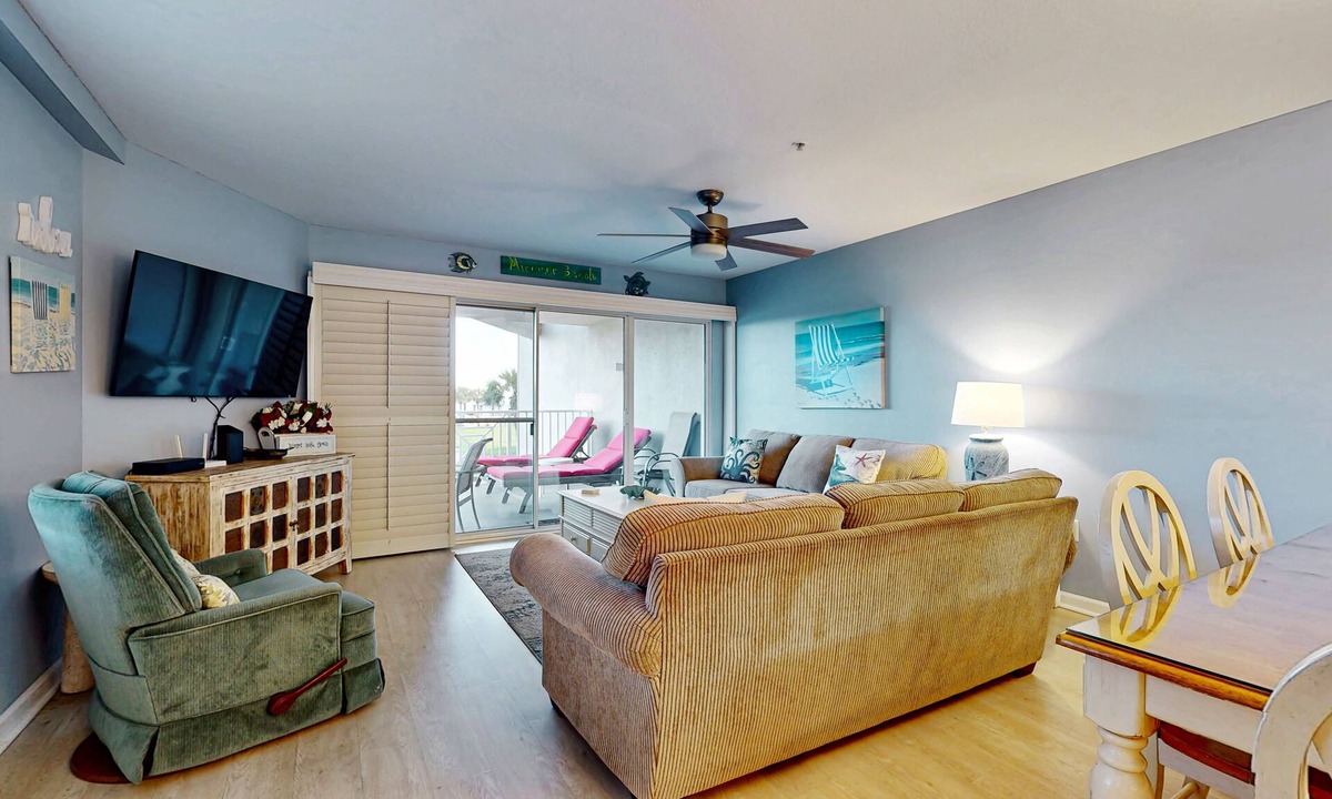 Miramar Beach Condo | Friendly Condo with Private Washer/Dryer, High-Speed WiFi, & Beach Access