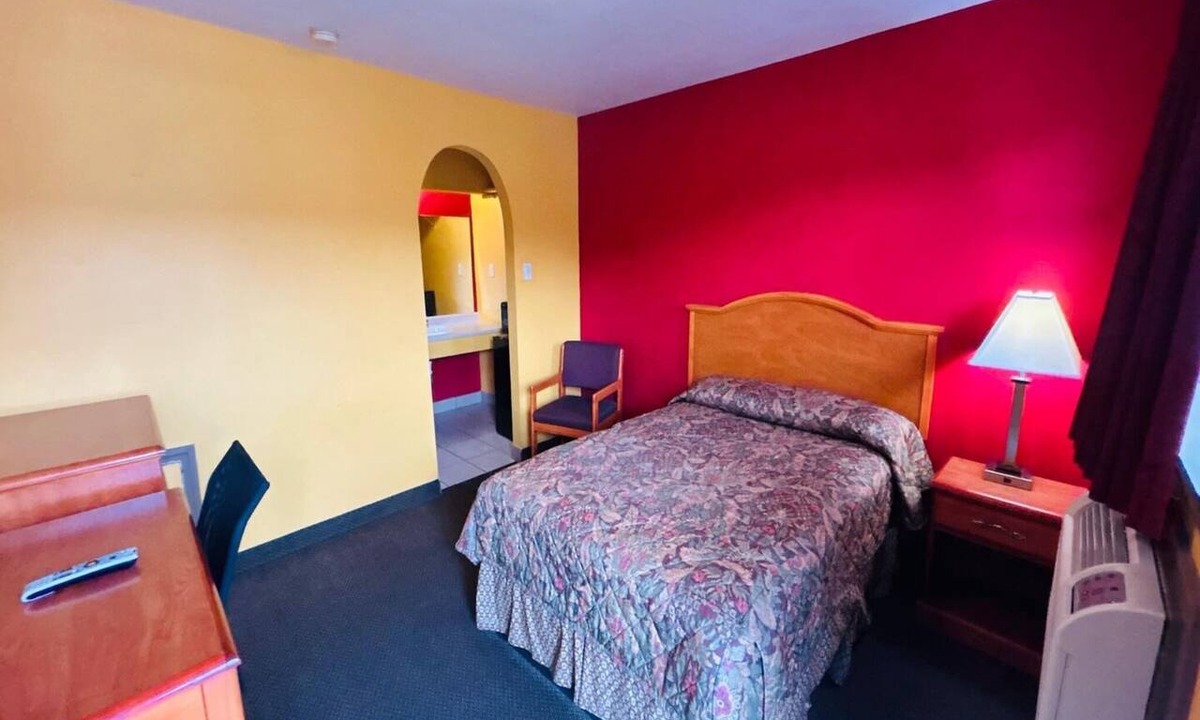 Sulphur Apartment | Full Bed|Smoking|Sulphur LA