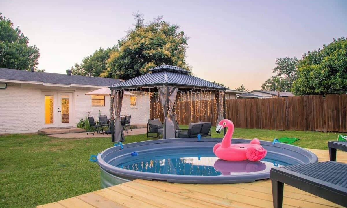 Farmers Branch House | Game Room & Pool Retreat with Huge Backyard