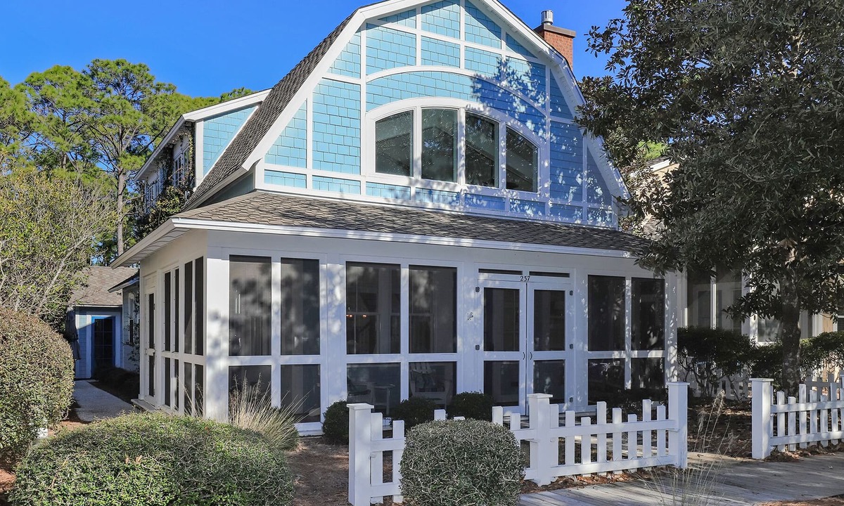 WaterSound Beach Cottage | Golf Cart In WaterSound - 237 Salt Box Lane by Royal Destinations
