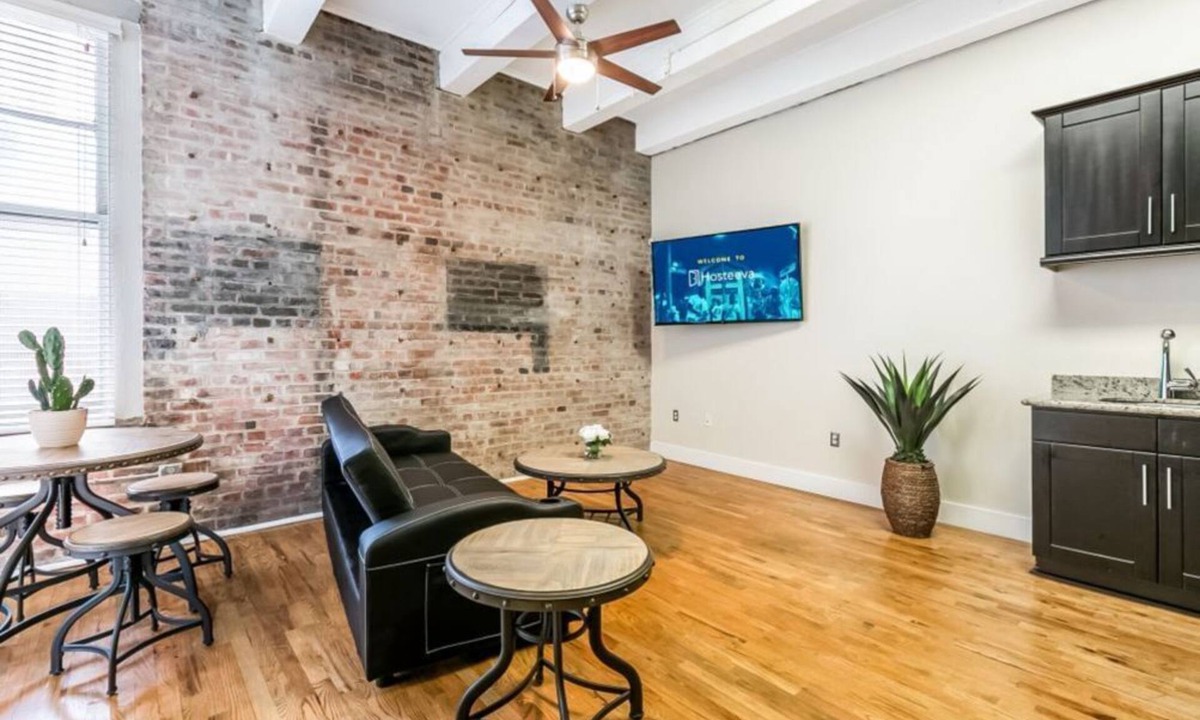 Central Business District Hotel | Gorgeous Condo - Near French Qt & Caesar's Casino