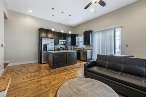 Central Business District Apartment | Gorgeous Condos - Walk to French Quarter