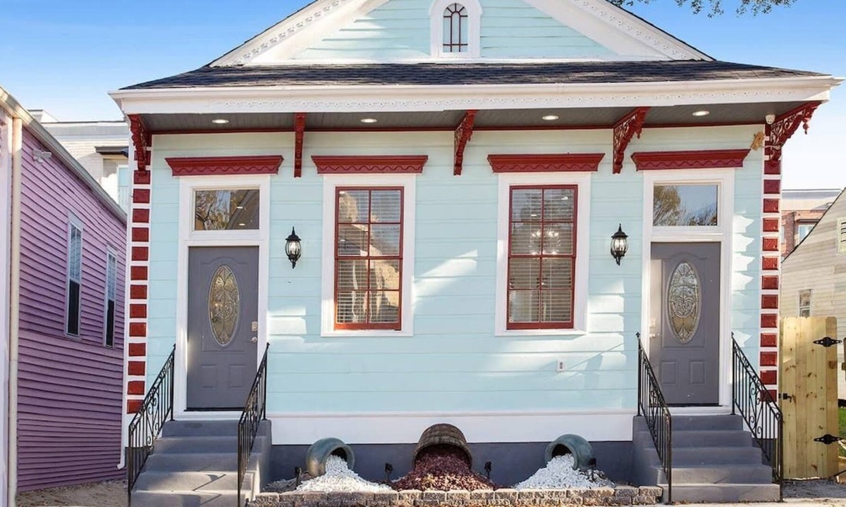 Mid-City House | GORGEOUS Historic Home Recently Renovated!
