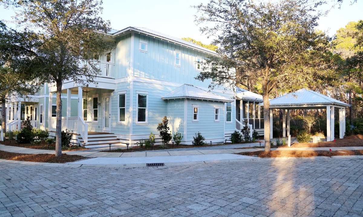 Greenway Park House | GORGEOUS Home on 30A! Six seater golf cart included!