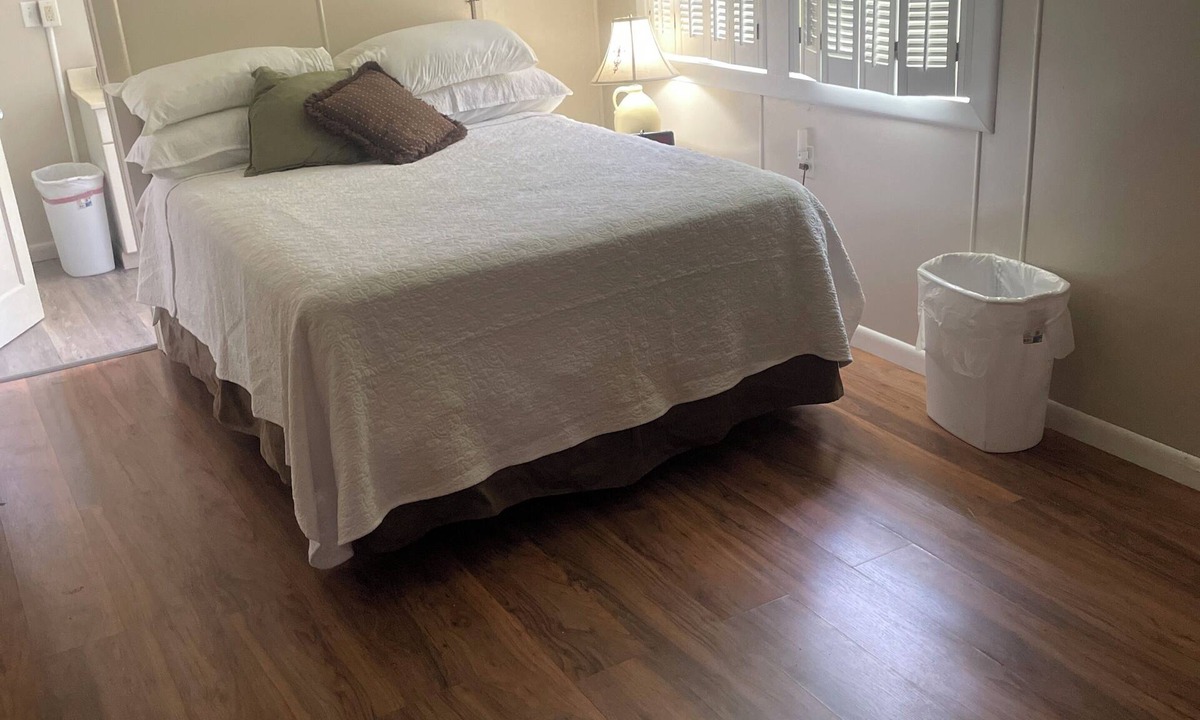 Columbia House | Gorgeous house with central AC in Columbia perfect for relaxing. 3 bedrooms.