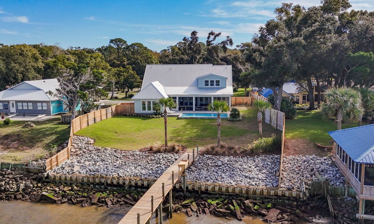 Fort Morgan House | Gorgeous, New 5 Bdr/4+ ba Bay Front Home. Private Pool, Pier, Close Beach Access