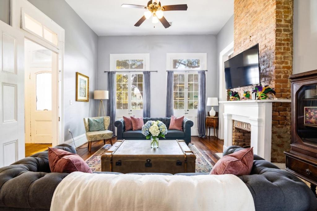 Treme House | Governors Mansion 5 bedroom-3 bath