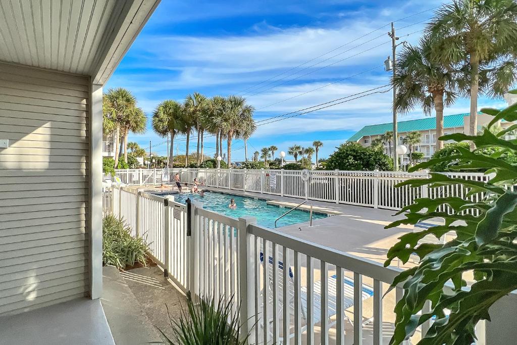 Crystal Beach Apartment | Grand Caribbean East 0109