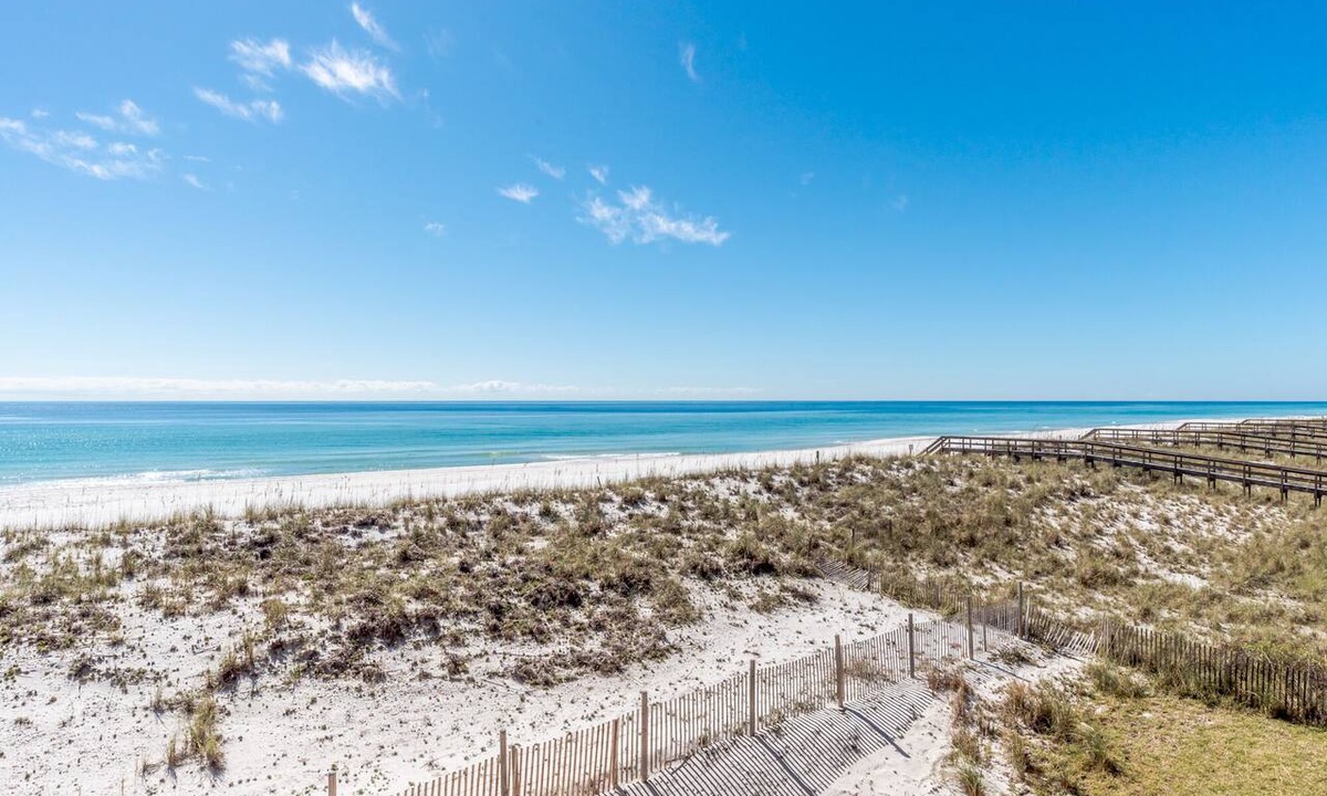 Pensacola Beach Condo | Great Location Right on the Water – Large Community Pool!