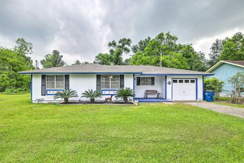 West Orange House | Gulf Coast Home < 2 Mi to Parks & Museums!