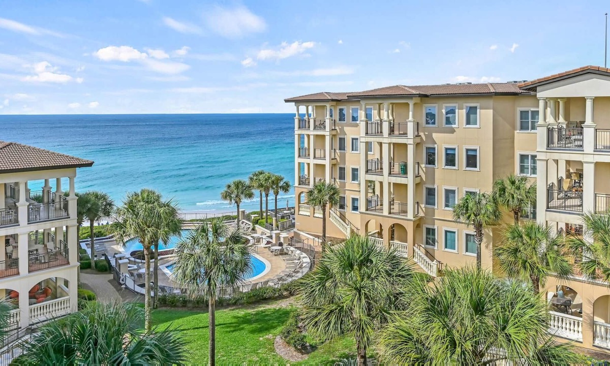 Santa Rosa Beach Condo | Gulf Front Condo! Stunning Views and Gourmet Kitchen! Two Gulf Front Pools!