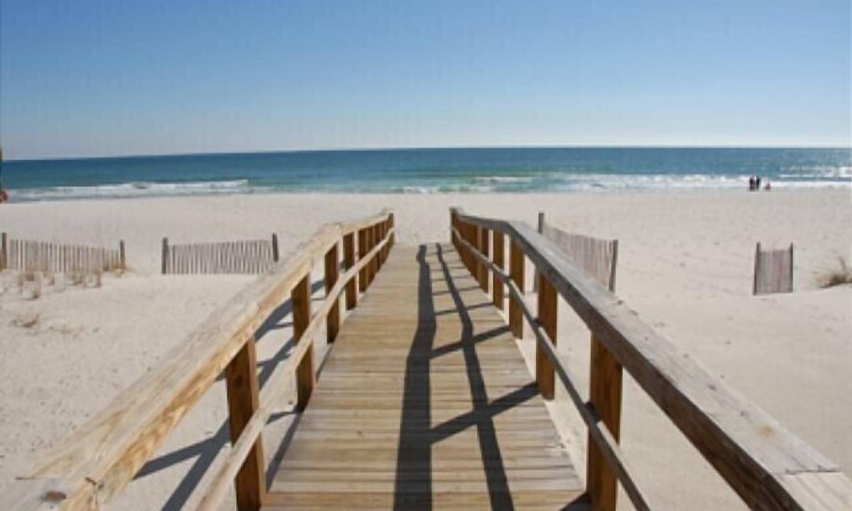 Gulf Shores Condo | Gulf Front - Just Steps to the Beach - Book Your 5 Star Stay Now!