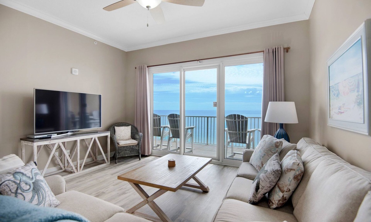 Upper Grand Lagoon Condo | 🌞Gulf FRONT-Pet Friendly-3BR Grandview East 1602🌞