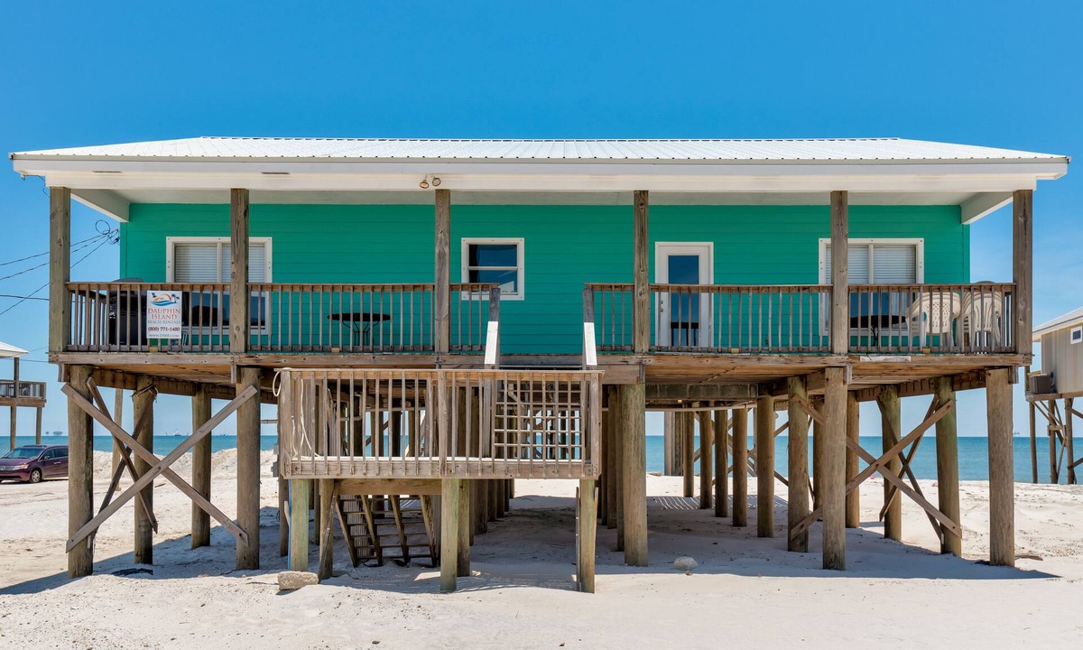 Dauphin Island House | Gulf-side Beach house, great layout on beach and close walk to water! - Beach Br
