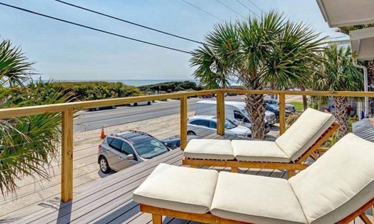 Sunnyside On The Gulf House | Gulf View Townhome! Quiet end of PCB, across from Gulf!