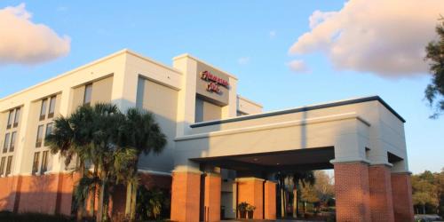 Hampton Inn Suites Pine Forest Road | Northeast Pensacola