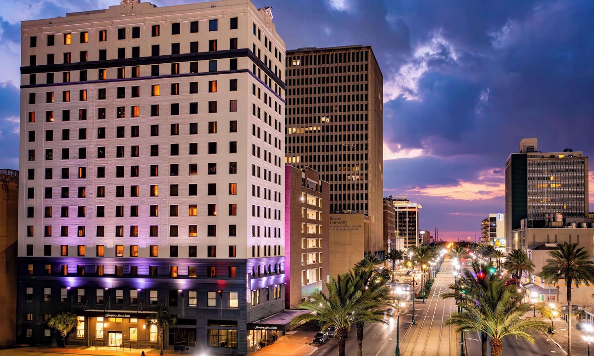 Central Business District Hotel | Hampton Inn & Suites New Orleans Canal St. French Quarter