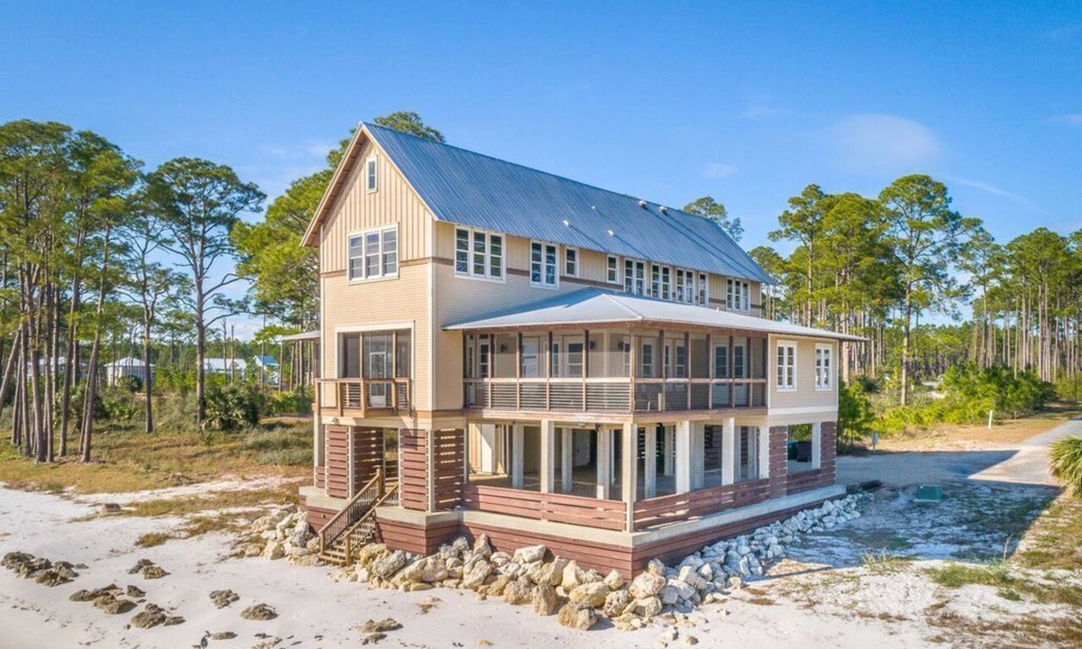 Carrabelle House | "Happy Ours" 5BR/4.5BA Beachfront Home