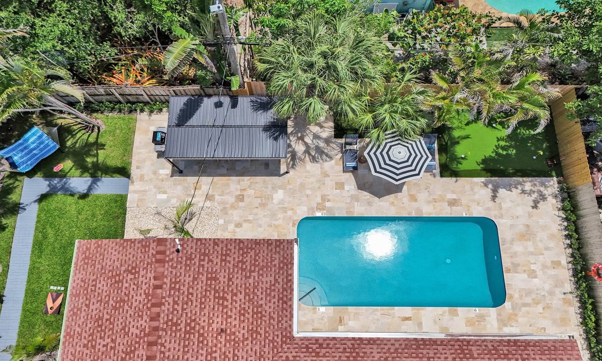 Downtown Fort Lauderdale House | Heated pool-6min2Beach-Dream patio-Pergola-Golf