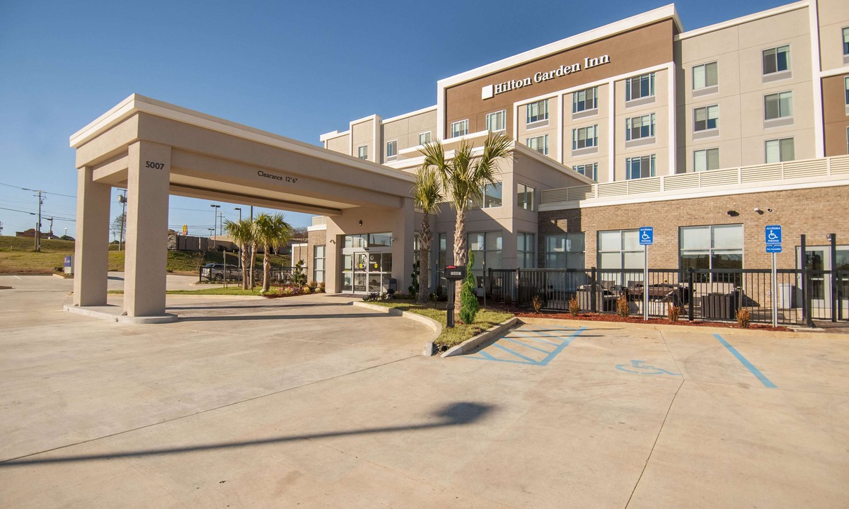 Clinton Hotel | Hilton Garden Inn Jackson/Clinton