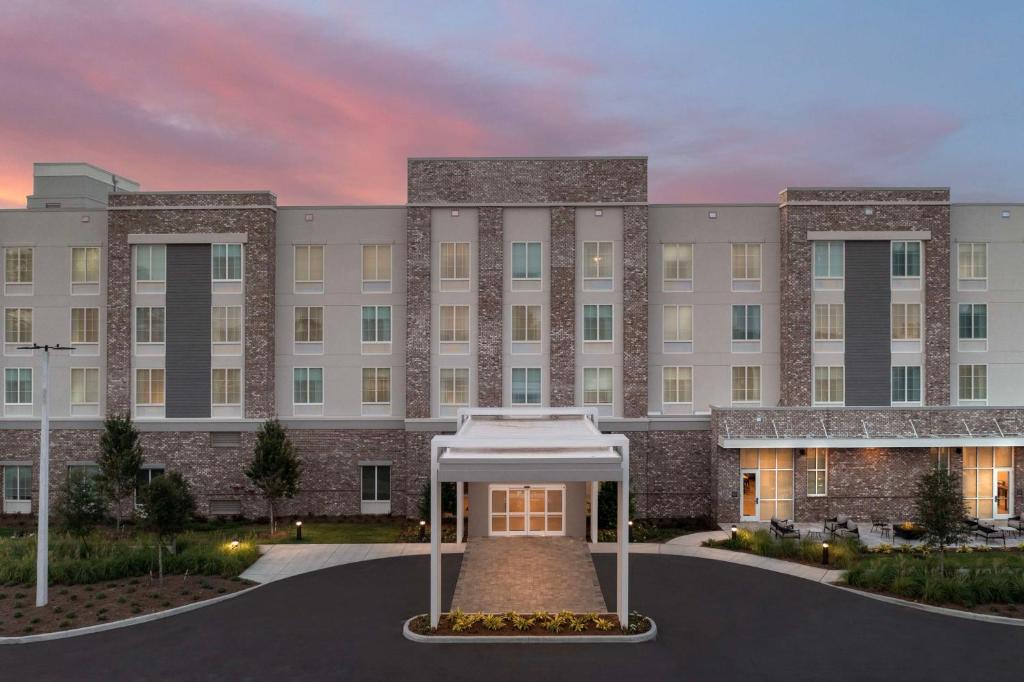 Southeast Pensacola Hotel | Hilton Garden Inn Pensacola Downtown