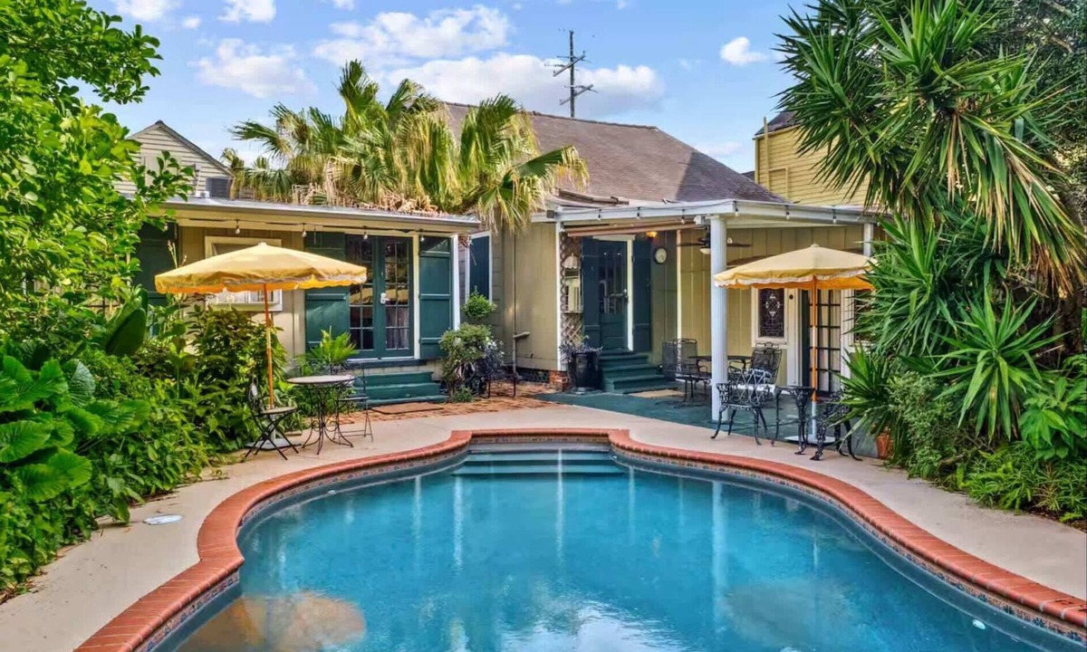 Faubourg Marigny Bed & Breakfast | Historic Cottages with Tropical Pool, Hot Tub