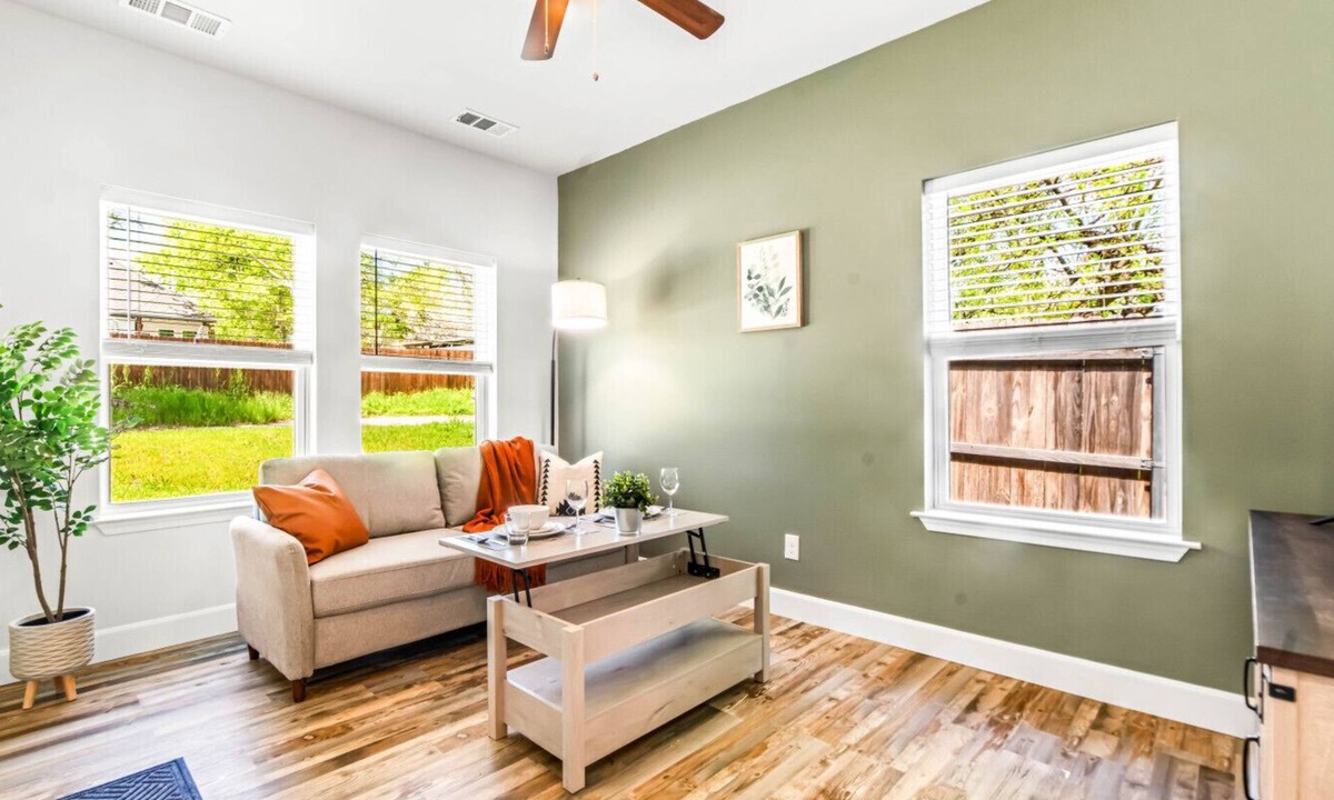 Rockwall Apartment | Historic DT, FIFA 2026, 30 Mins to AT&T Stdm | TSA