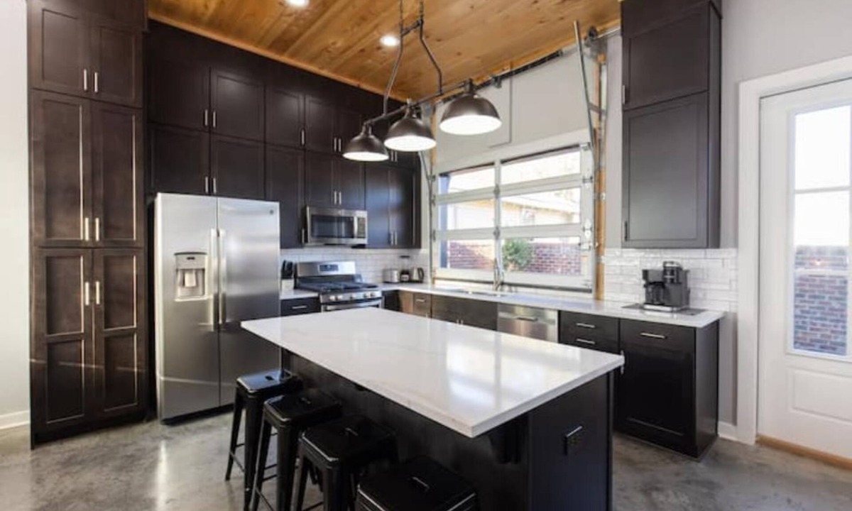 Old East Hill House | Historic Pensacola, a new warehouse inspired home.