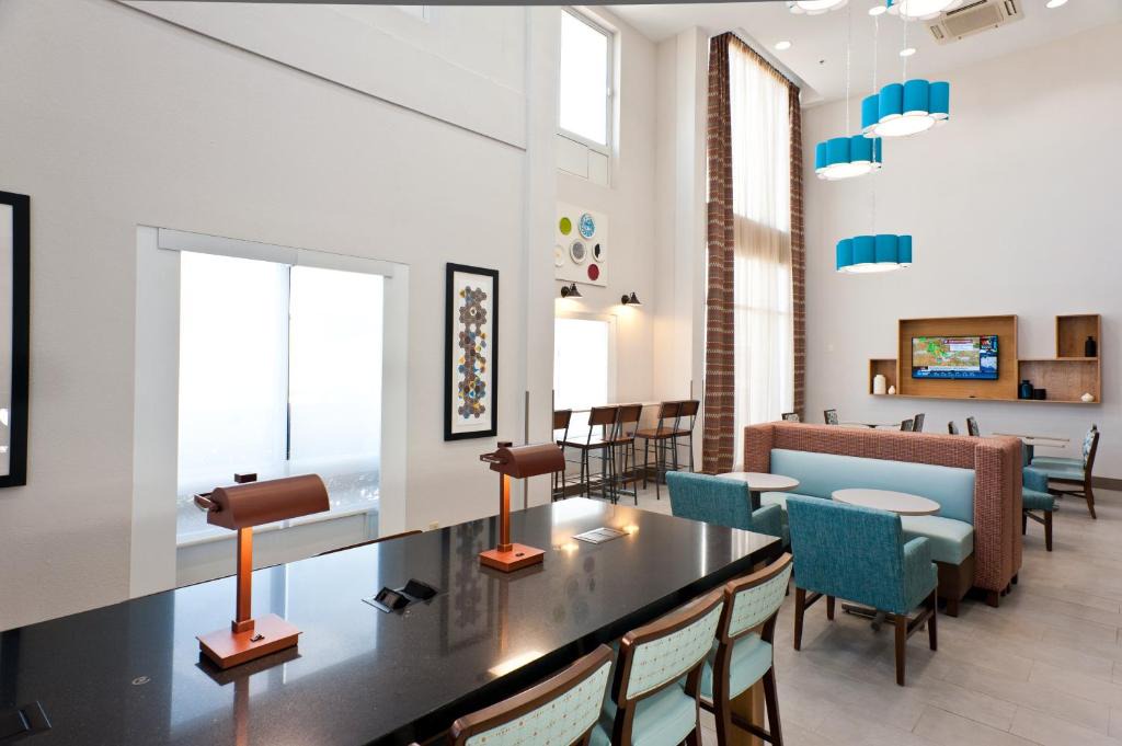 Scott Hotel | Holiday Inn Express Hotel & Suites Scott-Lafayette West by IHG