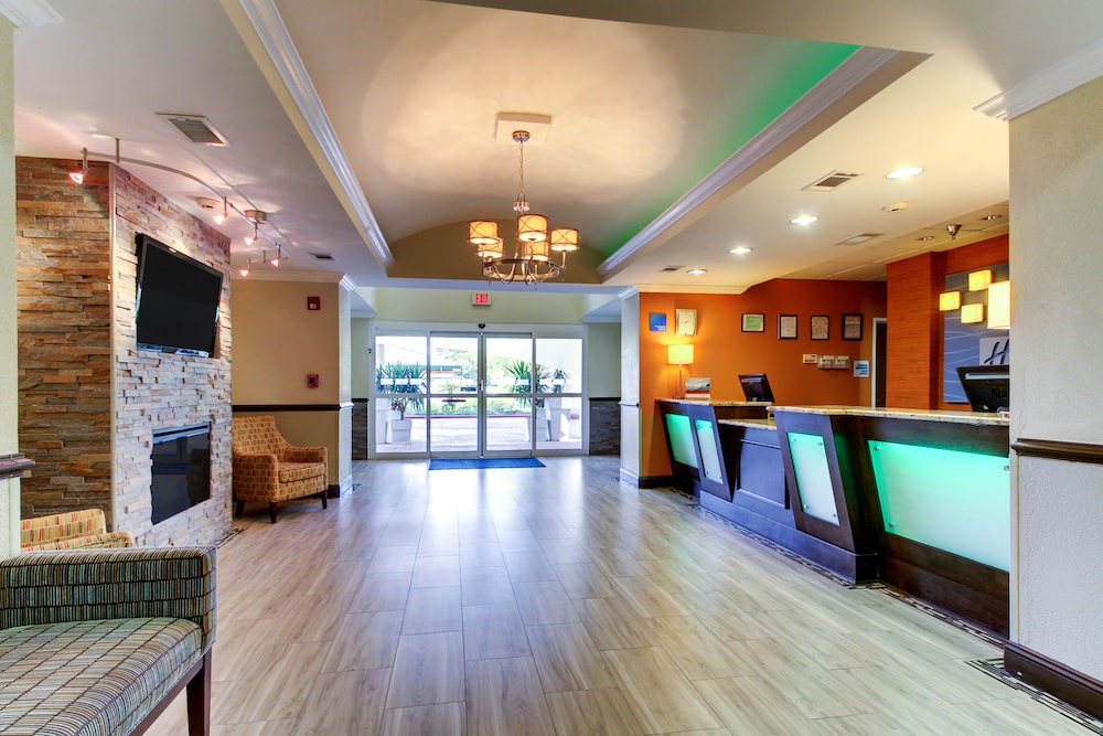 Boys Ranch Hotel | Holiday Inn Express Hotel & Suites Live Oak, an Ihg Hotel