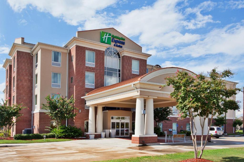 Inniswold Hotel | Holiday Inn Express & Suites Baton Rouge East by IHG