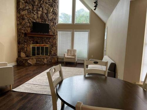 Flowood Apartment | Home Away From Home