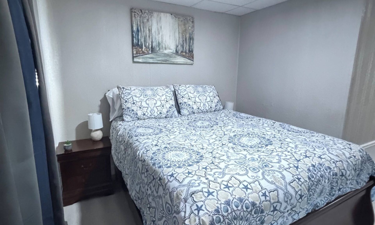 Holiday Apartment | Home Away From Home – Holiday, FL