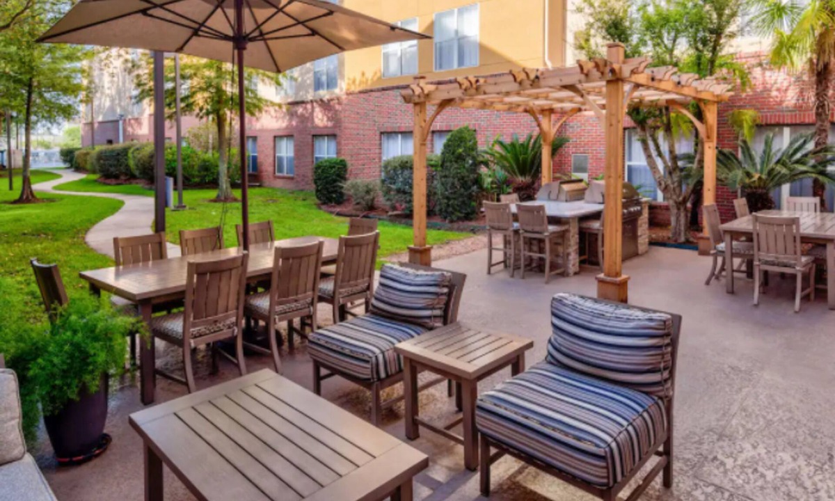 Mid City South Hotel | Homewood Suites by Hilton Baton Rouge