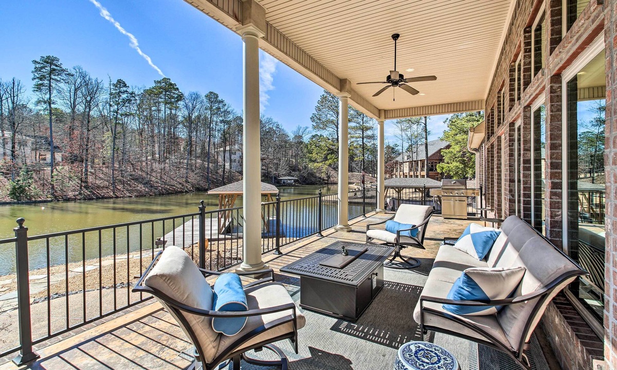 Hot Springs Village House | Hot Springs Village Home w/Dock + Patio!