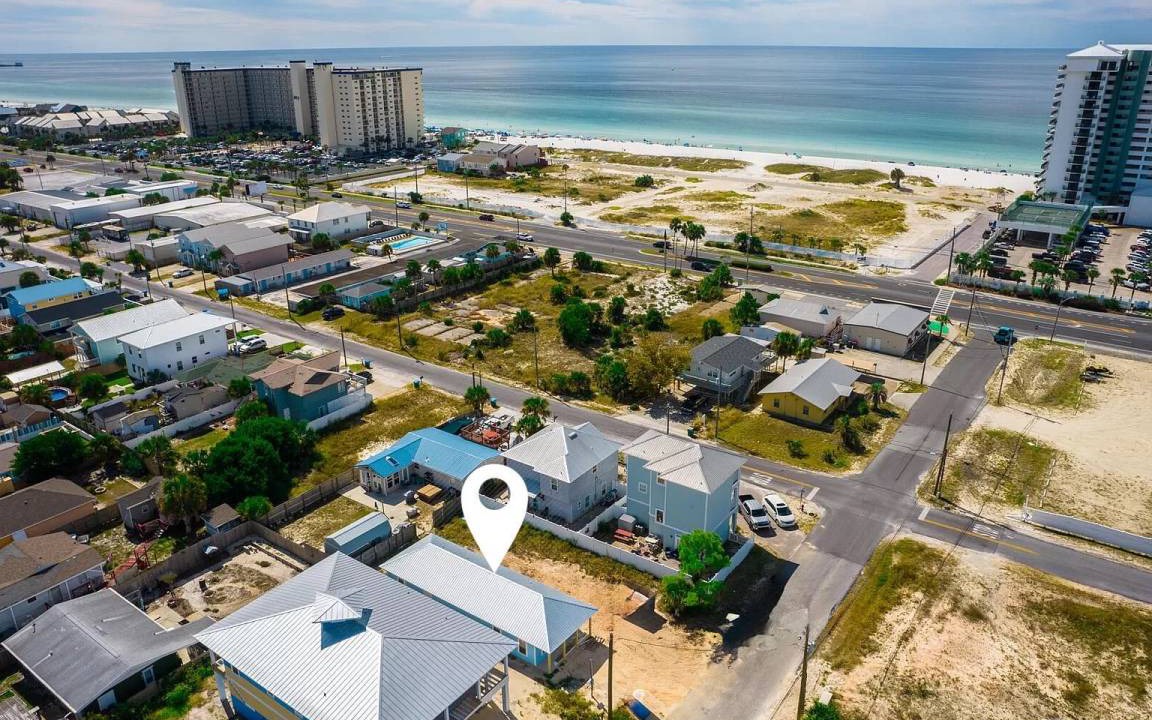 Crescent Beach House | House ∙ 3 bedrooms ∙ 8 guests
