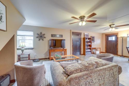 Daisy House | Hunt, Fish & Enjoy the Outdoors: Rural Atoka Home