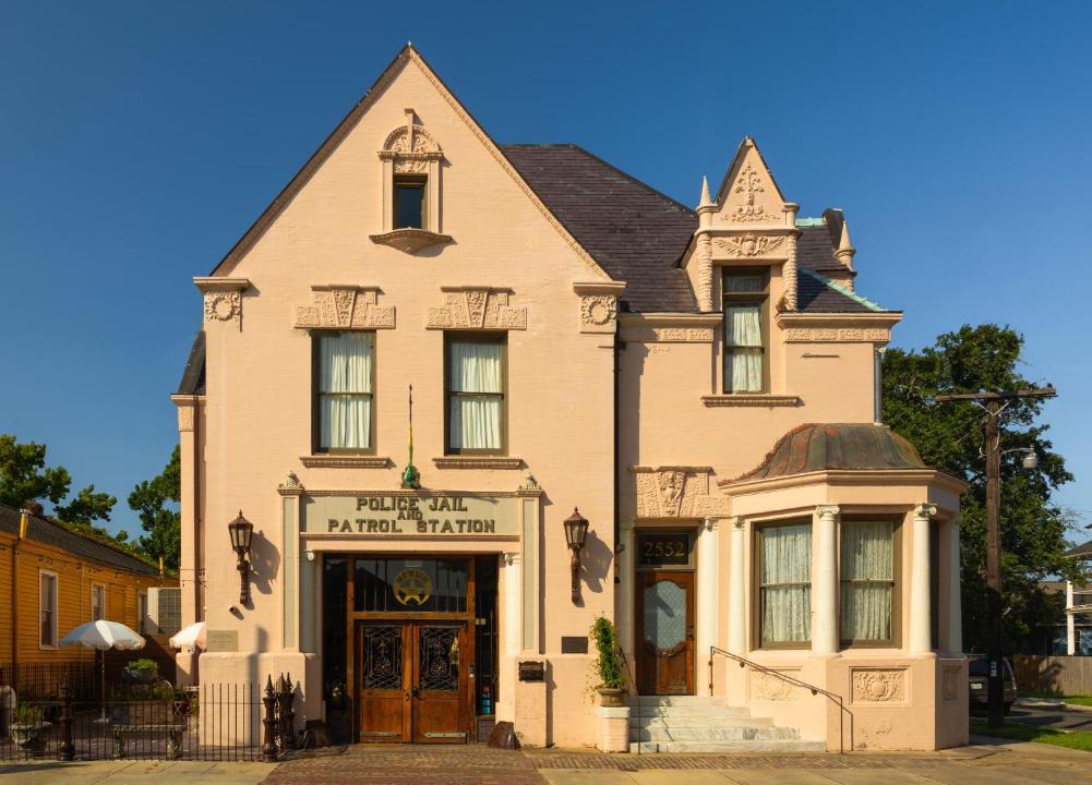 Treme Bed & Breakfast | Inn at the Old Jail