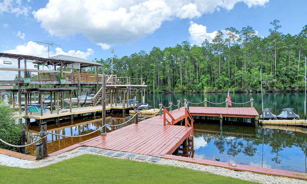 Kiln House | It's 5'O-Clock Here on the Dock! Swim, Chill, Fish, boat, and make memories!