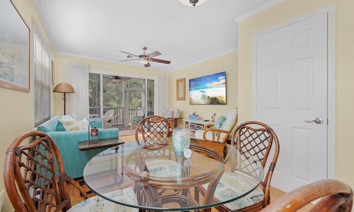 Key West House | Key West Happy Hideaway! Beautifully Renovated! 2 BDR/1.5 BA, GOLF, POOL, GYM
