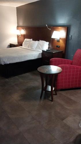 Jackson Apartment | King Bed Hotel Room 146