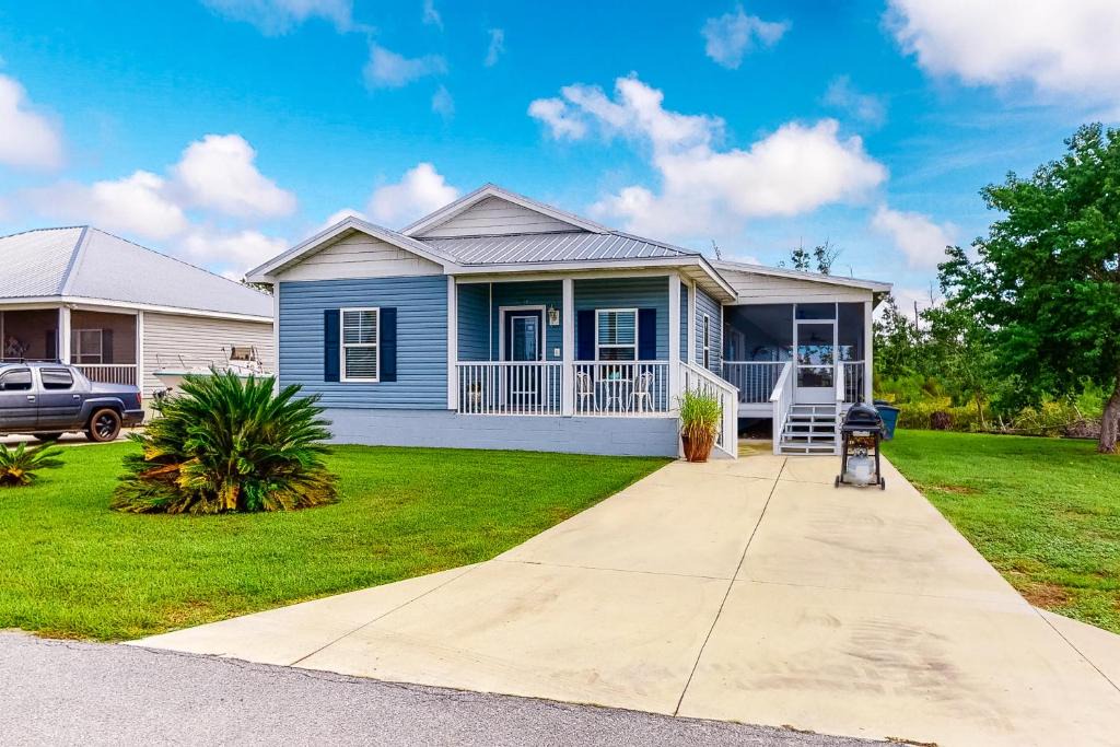 Mexico Beach House | Knot a Care