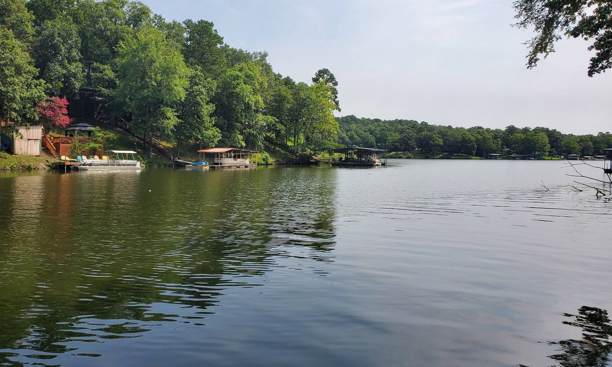 Jones Mills House | Lake Catherine Nature Getaway with Private Boat Slip