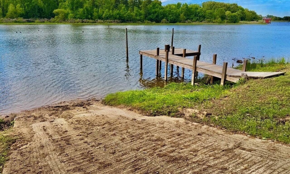 Alba Cabin | Lake Fork Water Front Peaceful 2-bedroom cabin-Boat Ramp/Dock