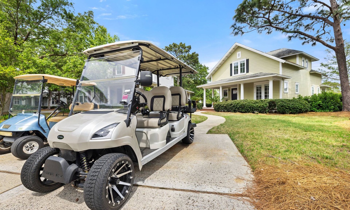 Laurel Grove House | LAKE FRONT~Golf Cart*~ Pool, Hot tub, Gym, FREE ACTIVITIES, WiFi