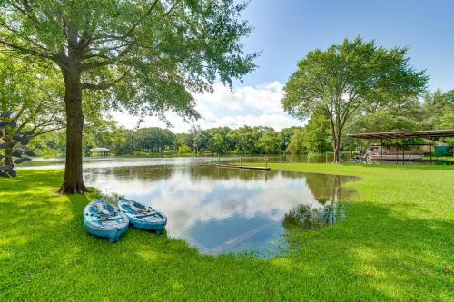 Wills Point House | Lake Tawakoni Access + Hot Tub - Wills Point Home!