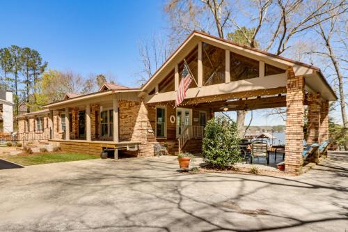 Leesburg House | Lakefront Leesburg Home w/Private Dock & Ramp!
